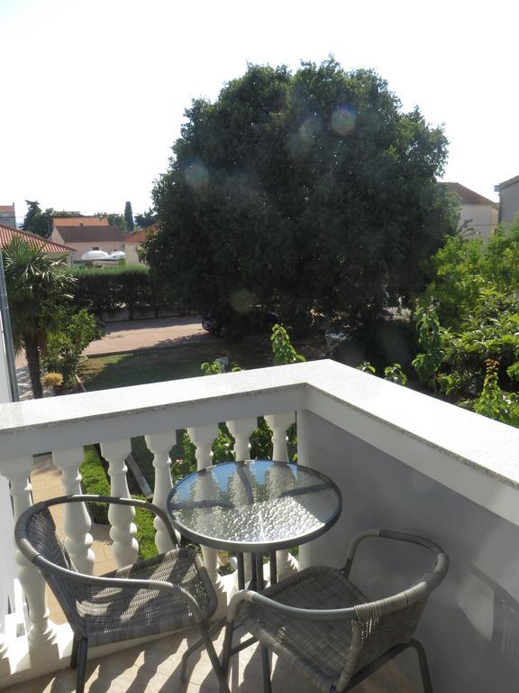 Banic Apartments With Pool Biograd Na Moru Exterior photo